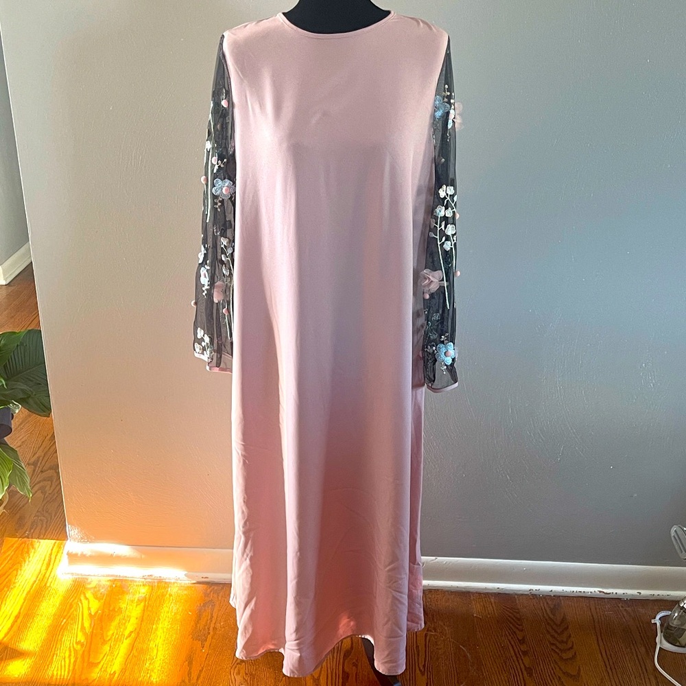 SHEIN Pink Maxi Dress w/ Sheer Floral Embroidered Sleeves Size Small